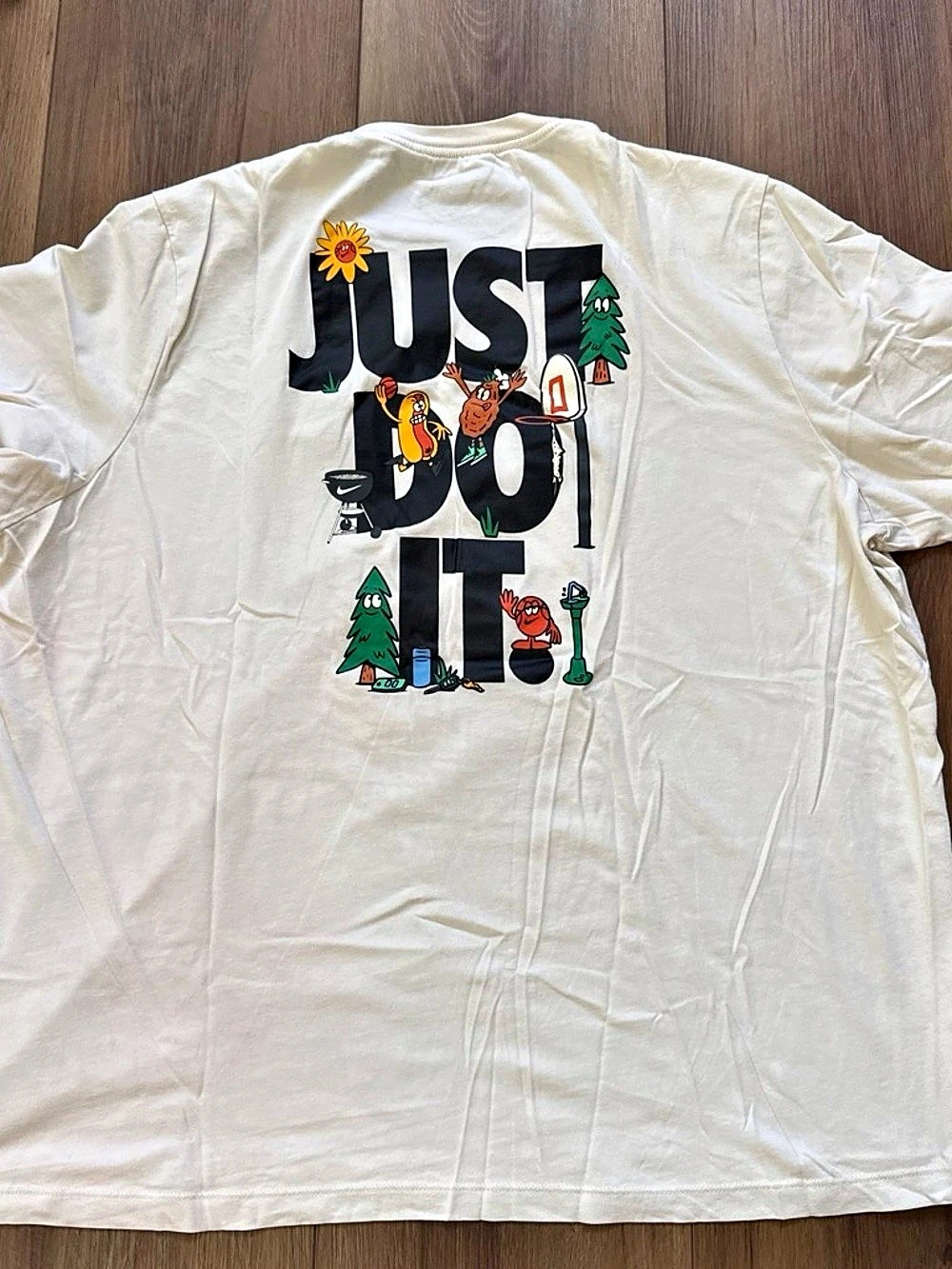 Nike The Nike Tee Graphic Tee White & Black XL